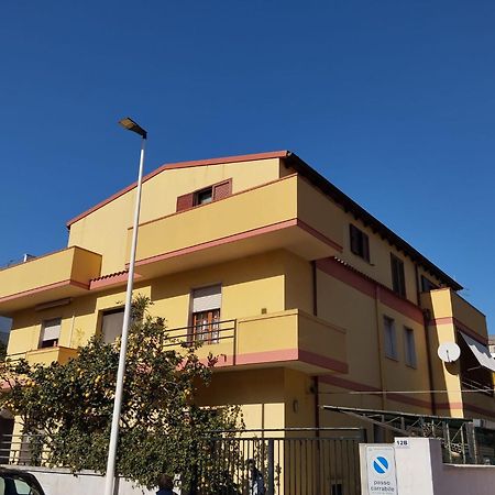ホテル La Casa Di Mia カリアリ エクステリア 写真